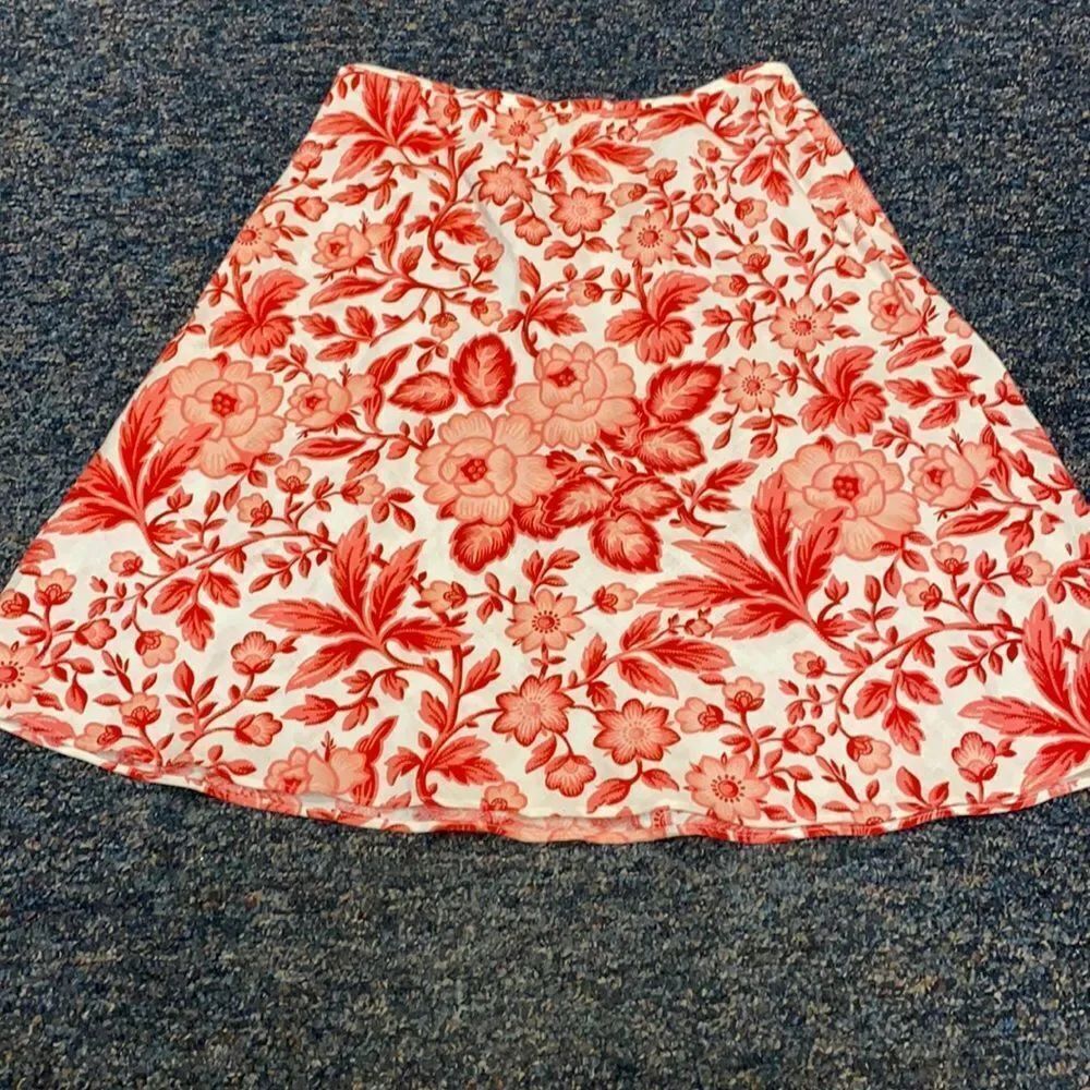 Floral skirt sz. 4 petite